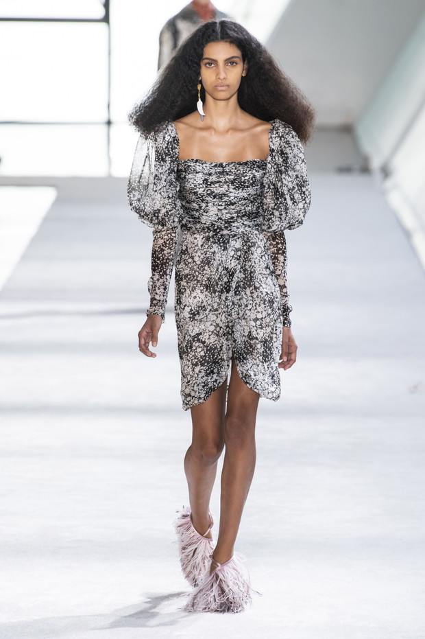 Pokaz Giambattista Valli AW19