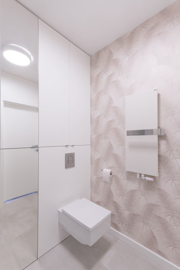 Mieszkanie w niebiańskim błękicie na Warszawskiej Pradze, projekt Decoroom