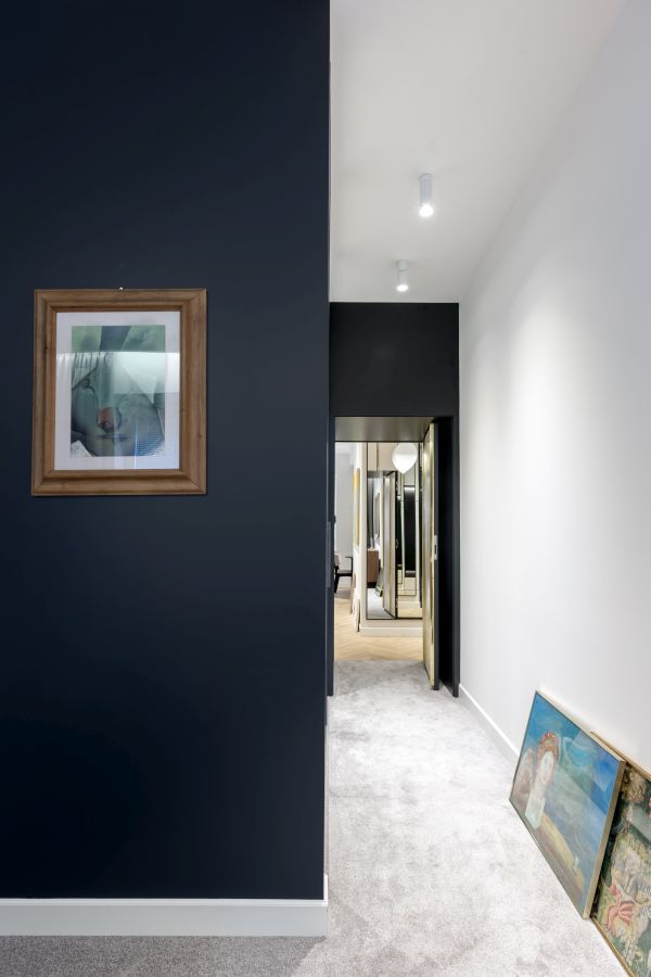 Mieszkanie z galerią sztuki, fot. Ayuko Studio