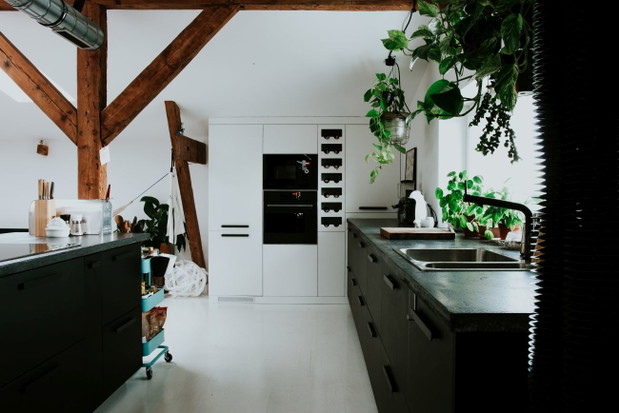Loft na poddaszu poznańskiej kamienicy, projekt Piekary, projekt: Kuba Janiec, Agnieszka Szalbierz, Szalbierz Design