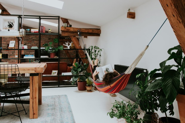 Loft na poddaszu poznańskiej kamienicy, projekt Piekary, projekt: Kuba Janiec, Agnieszka Szalbierz, Szalbierz Design