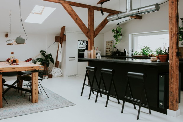 Loft na poddaszu poznańskiej kamienicy, projekt Piekary, projekt: Kuba Janiec, Agnieszka Szalbierz, Szalbierz Design
