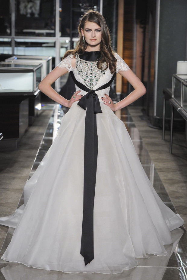 Kolekcja ślubna Reem Acra wiosna-lato 2018