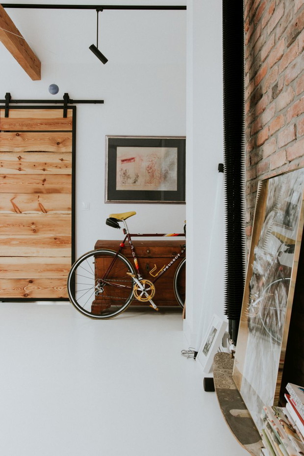 Loft na poddaszu poznańskiej kamienicy, projekt Piekary, projekt: Kuba Janiec, Agnieszka Szalbierz, Szalbierz Design