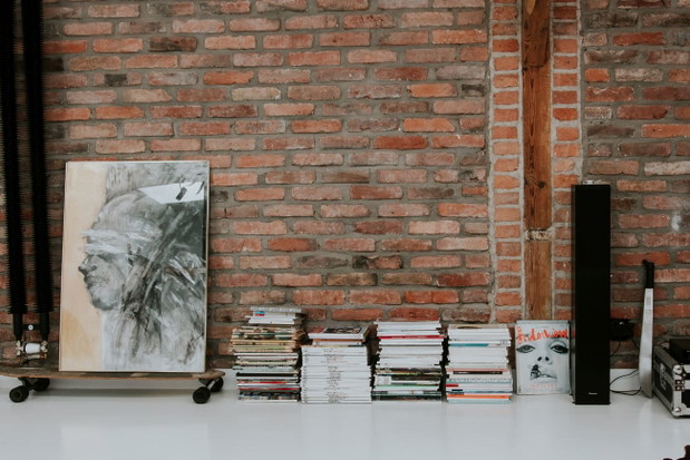 Loft na poddaszu poznańskiej kamienicy, projekt Piekary, projekt: Kuba Janiec, Agnieszka Szalbierz, Szalbierz Design