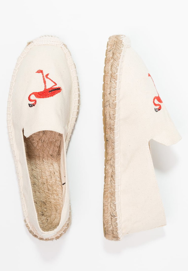 Espadryle z flamingami