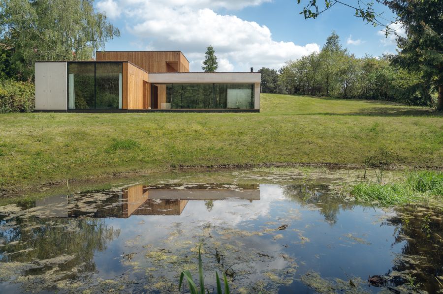 Dom JRv2 w Poznaniu, projekt: Adam Wysocki , de.materia, fot. Tom Kurek