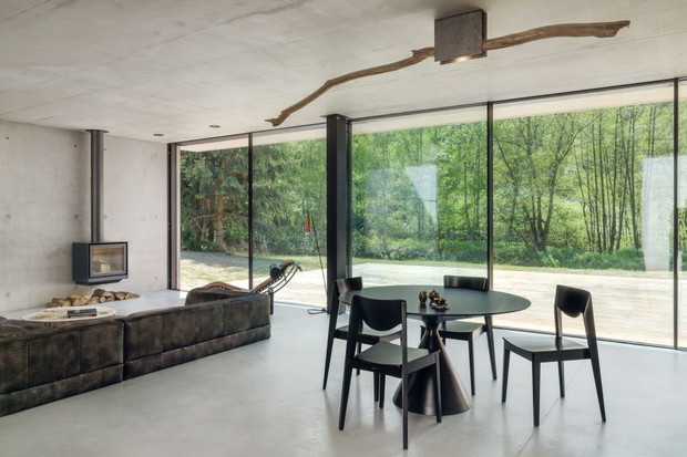 Dom JRv2 w Poznaniu, projekt: Adam Wysocki , de.materia, fot. Tom Kurek