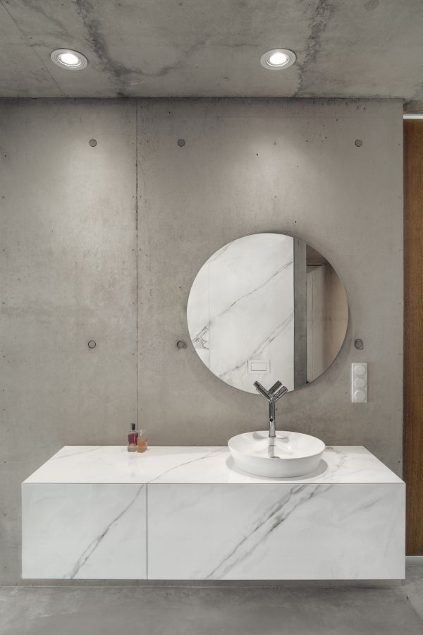 Dom JRv2 w Poznaniu, projekt: Adam Wysocki , de.materia, fot. Tom Kurek