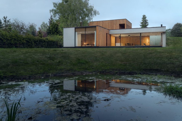 Dom JRv2 w Poznaniu, projekt: Adam Wysocki , de.materia, fot. Tom Kurek