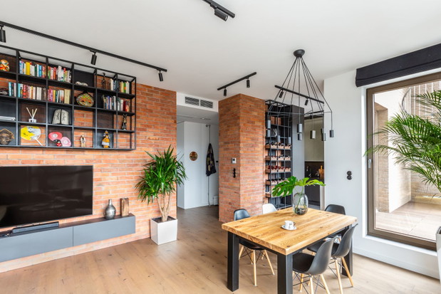 Loft z klimatem hygge na Bemowie, projekt: Decoroom