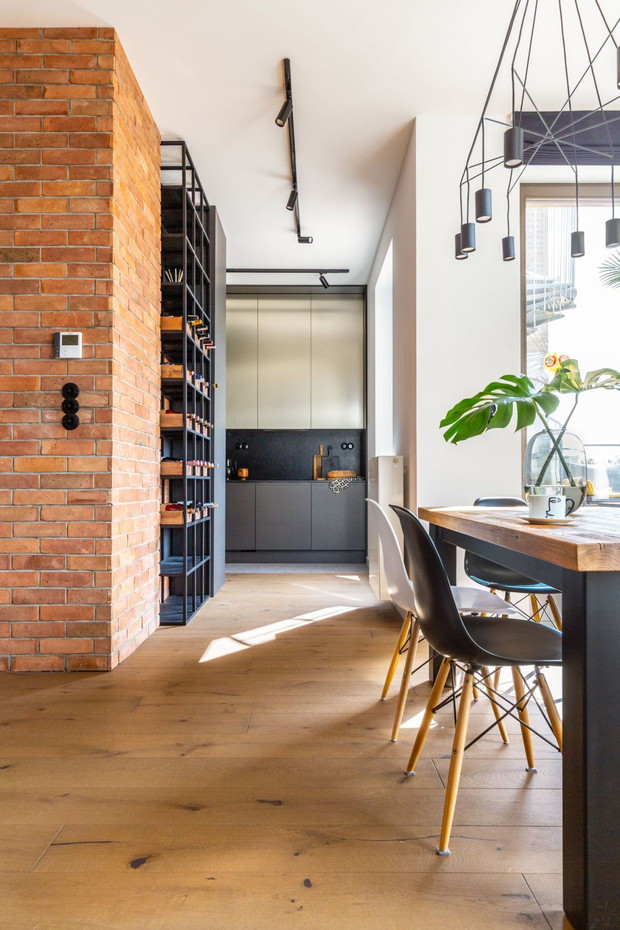 Loft z klimatem hygge na Bemowie, projekt: Decoroom
