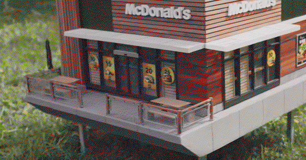 Najmniejszy McDonald's - ul McHive