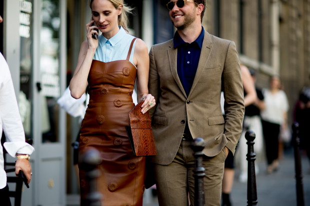 Street fashion: Paris Fashion Week haute couture jesień-zima 2017/2018