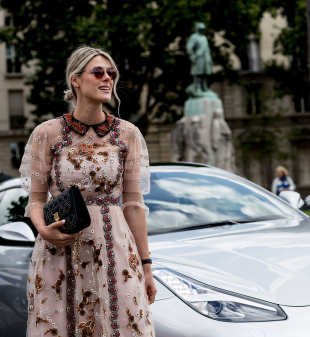 Street fashion z Paryskiego Tygodnia Mody haute couture jesień-zima 2017/2018