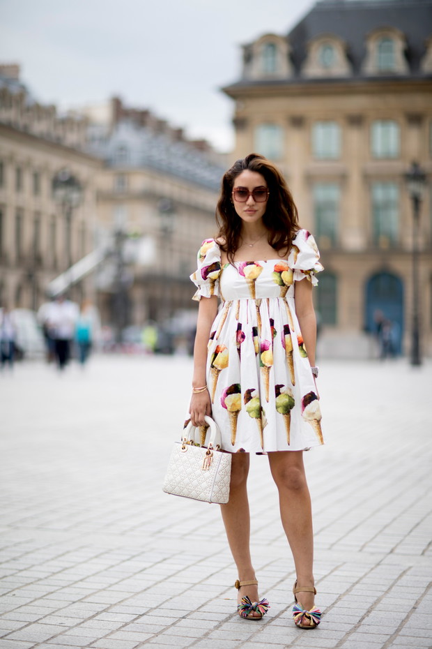 Street fashion z Paryskiego Tygodnia Mody haute couture jesień-zima 2017/2018