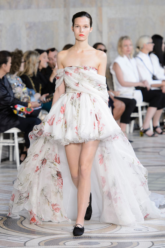 Suknie ślubne z pokazów haute couture jesień-zima 2017/2018 - Giambattista Valli