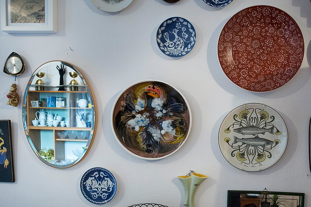 Talerze dekoracyjne vintage, fot. elledeco