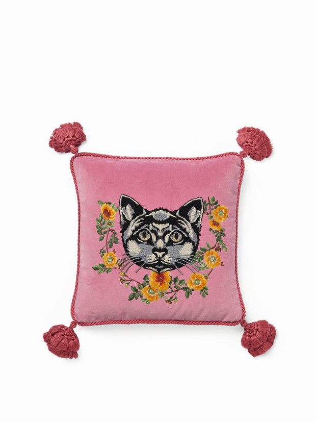 Poduszka z kolekcji Gucci Décor, courtesy Gucci