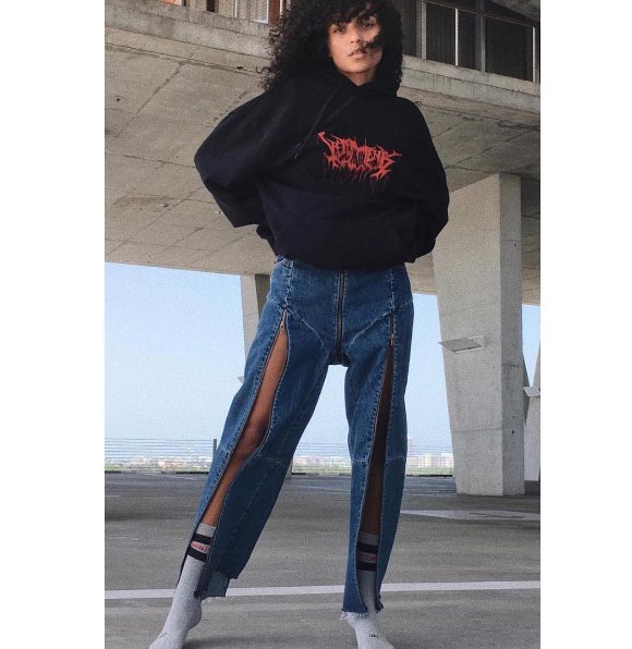 4. Vetements