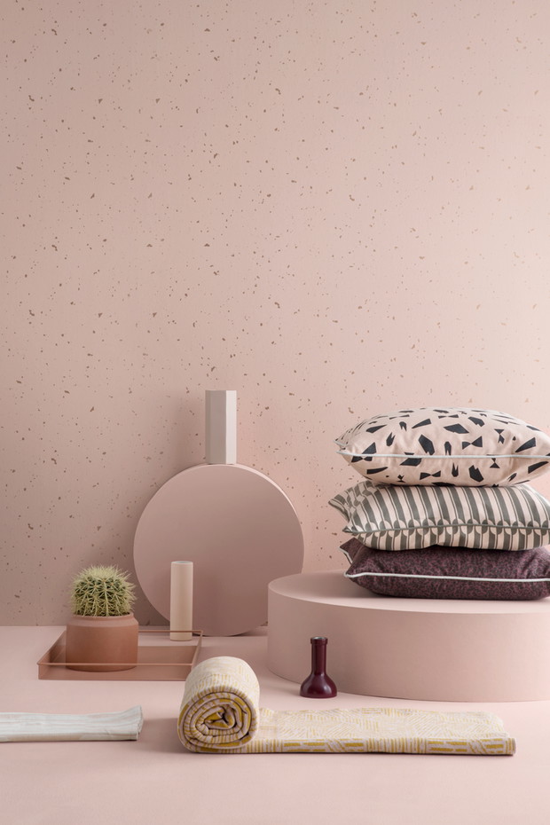 Różowe akcesoria i dodatki, fot. Fermliving