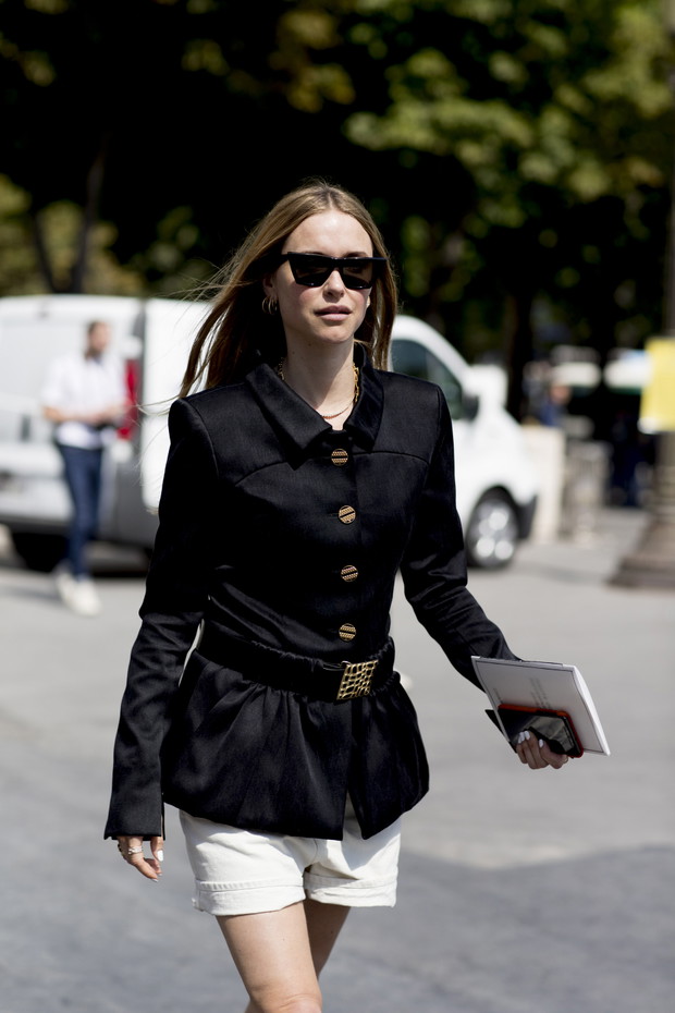 Street style - Paris Fashion Week