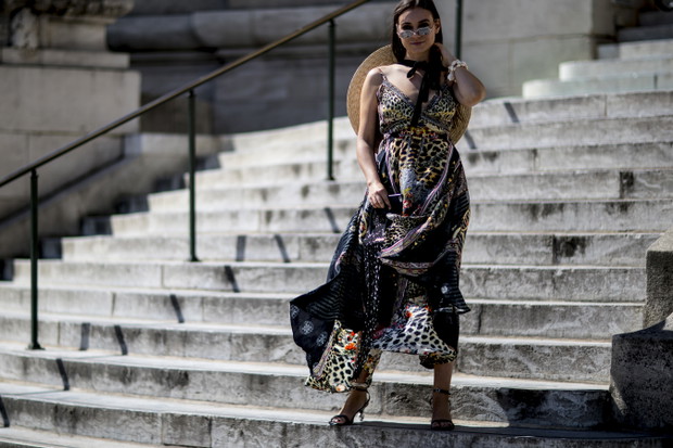 Street style - Paris Fashion Week