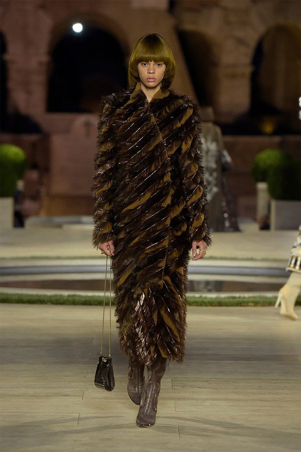 Pokaz Fendi haute couture jesień-zima 2019/2020