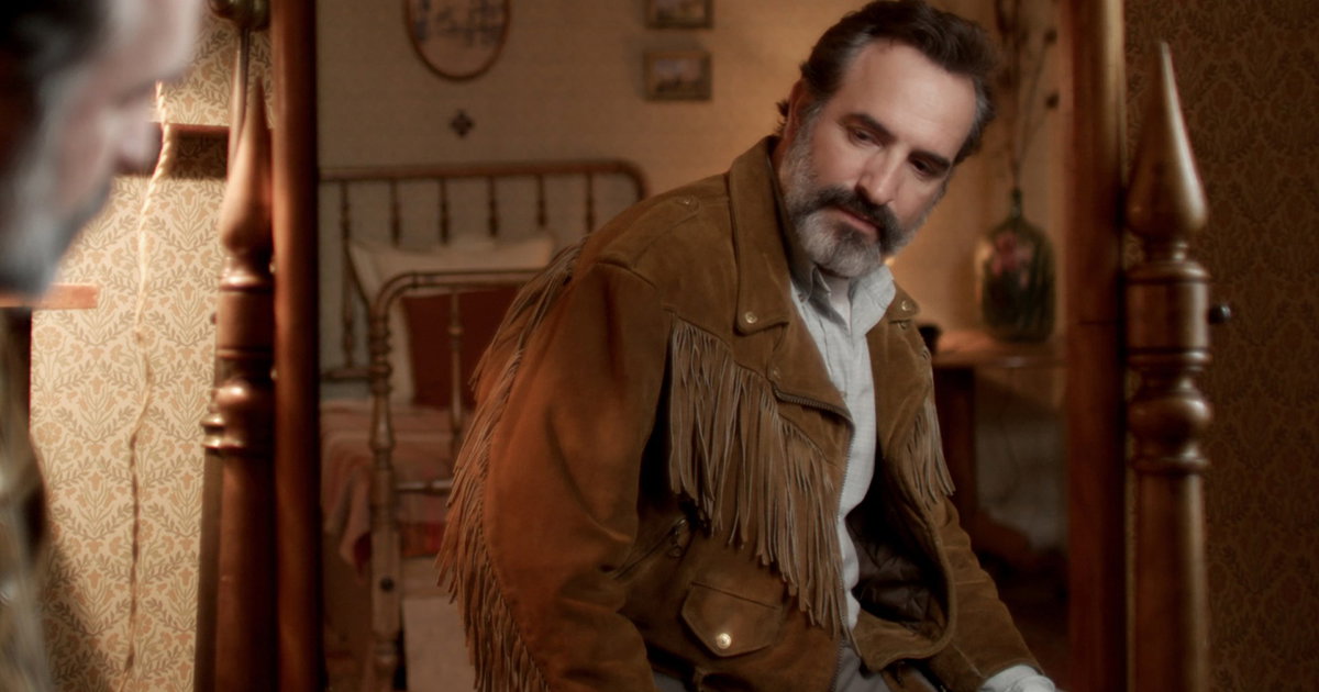 Z miłości do... kurtki? Absurdalny i zabawny film "Deerskin z Jeanem Dujardinem [relacja z Odessa Film Festival 2019]