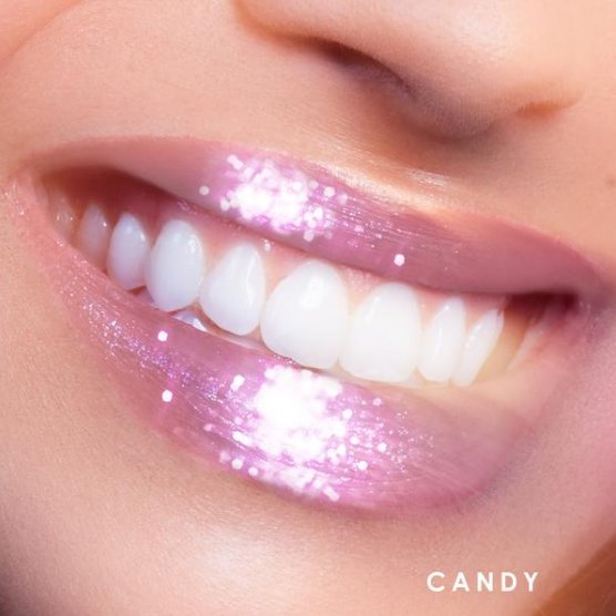 Brokatowa pomadka Ciaté London Glitter Flip - hit internetu!