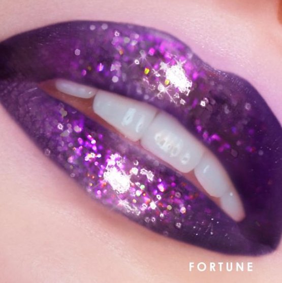 Brokatowa pomadka Ciaté London Glitter Flip - hit internetu!