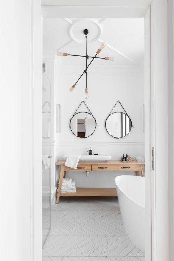 Jasny apartament na warszawskim Powiślu, projekt: Filip Domagała, Domagała Design, fot. Ayuko Studio