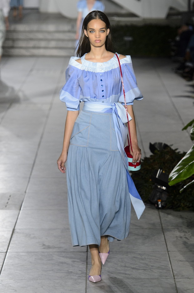 Pokaz Carolina Herrera SS18
