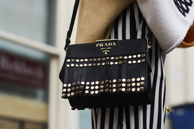 Street fashion: dodatki gości na Londyńskim Tygodniu Mody