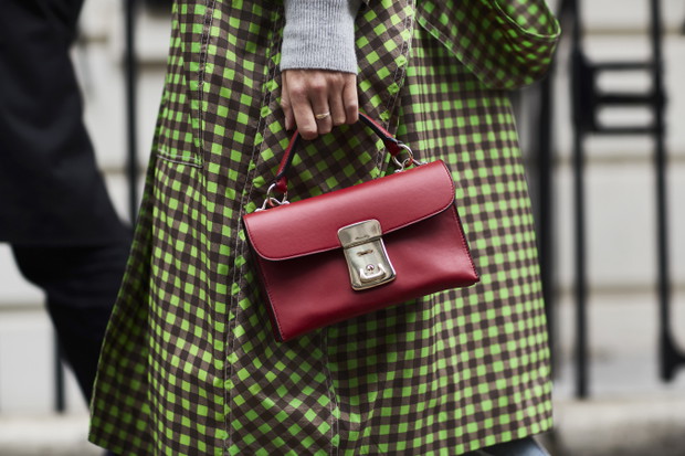 Street fashion: dodatki gości na Londyńskim Tygodniu Mody
