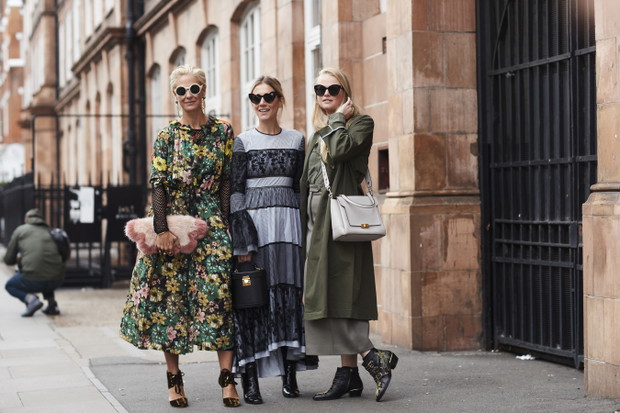 Zdjęcia street fashion z Londyńskiego Tygodnia Mody SS18