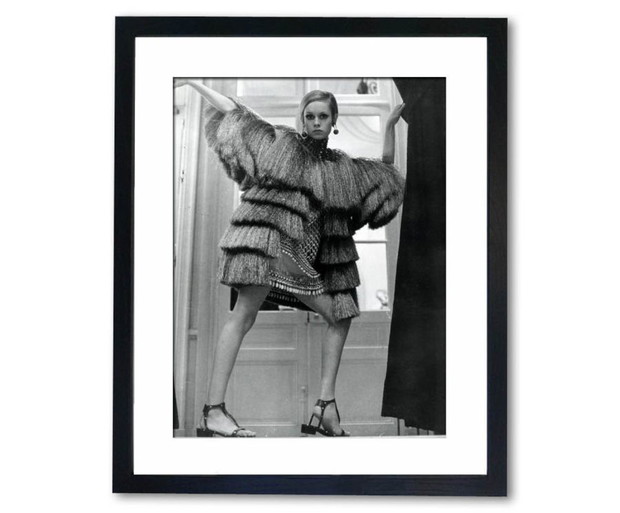 Fotografia w ramie Twiggy & Yves St Laurent Collection 1967, 299 zł, westwing