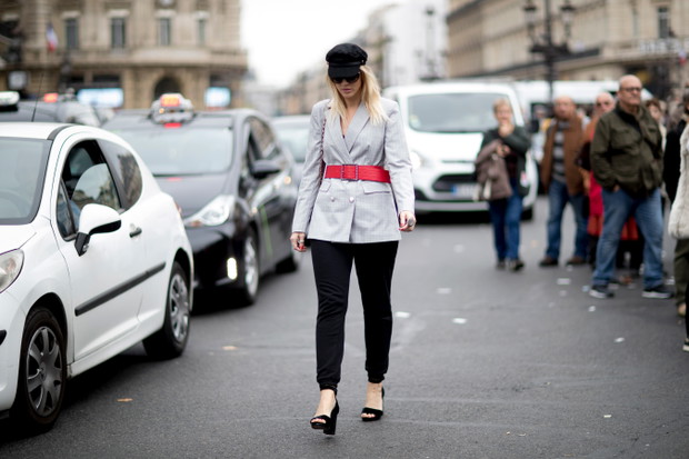 Stylizacje gości na Paryskim Tygodniu Mody SS18