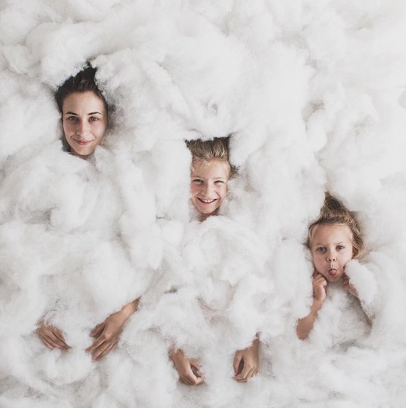 #allthatisthree, czyli wspólne zdjęcia matki z córkami hit na insta!