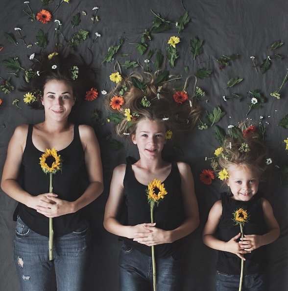 #allthatisthree, czyli wspólne zdjęcia matki z córkami hit na insta!