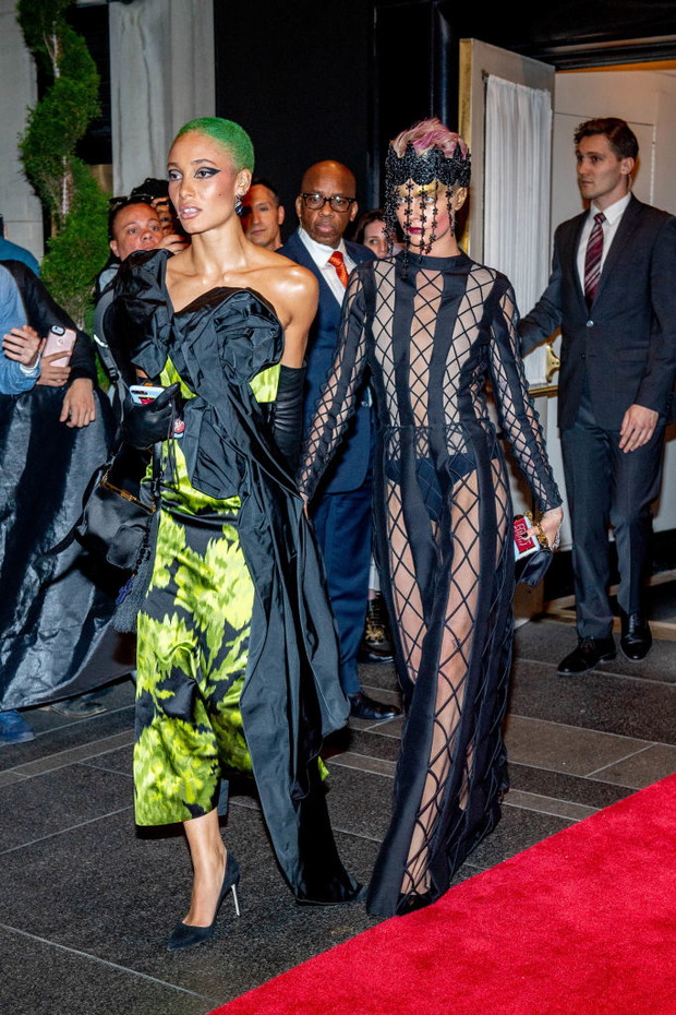 Cara Delevingne i Adwoa Aboah