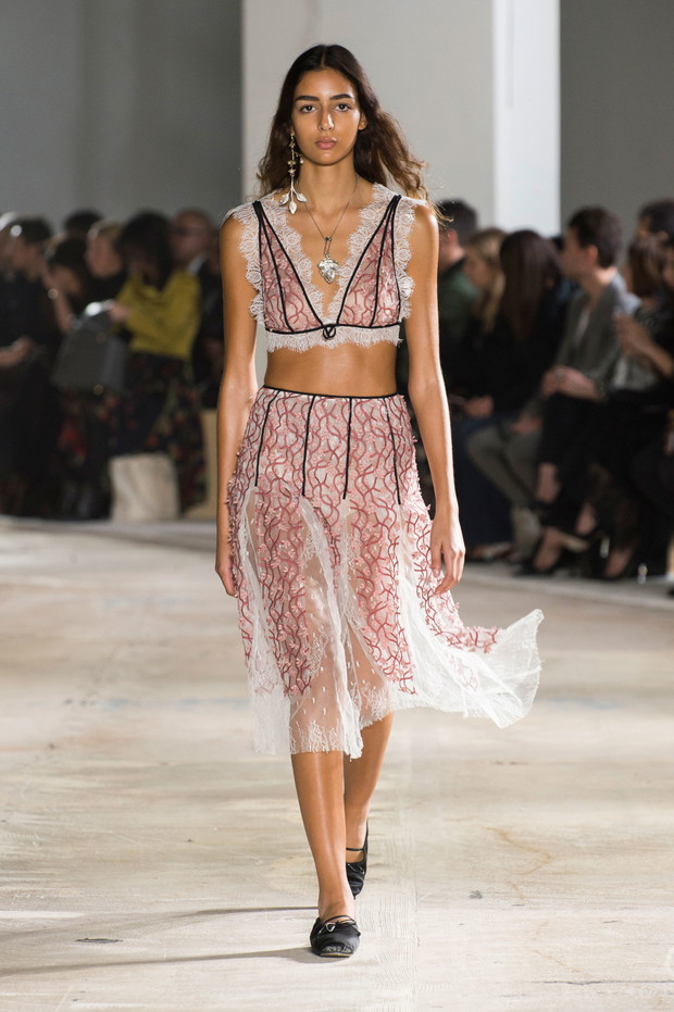 Pokaz Giambattista Valli SS18