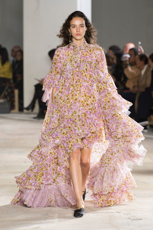 Pokaz Giambattista Valli SS18