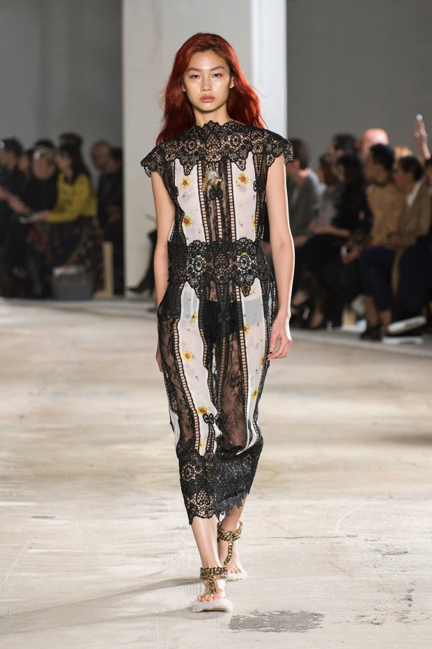 Pokaz Giambattista Valli SS18