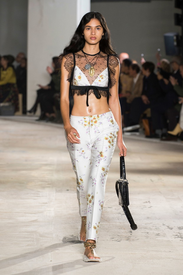 Pokaz Giambattista Valli SS18