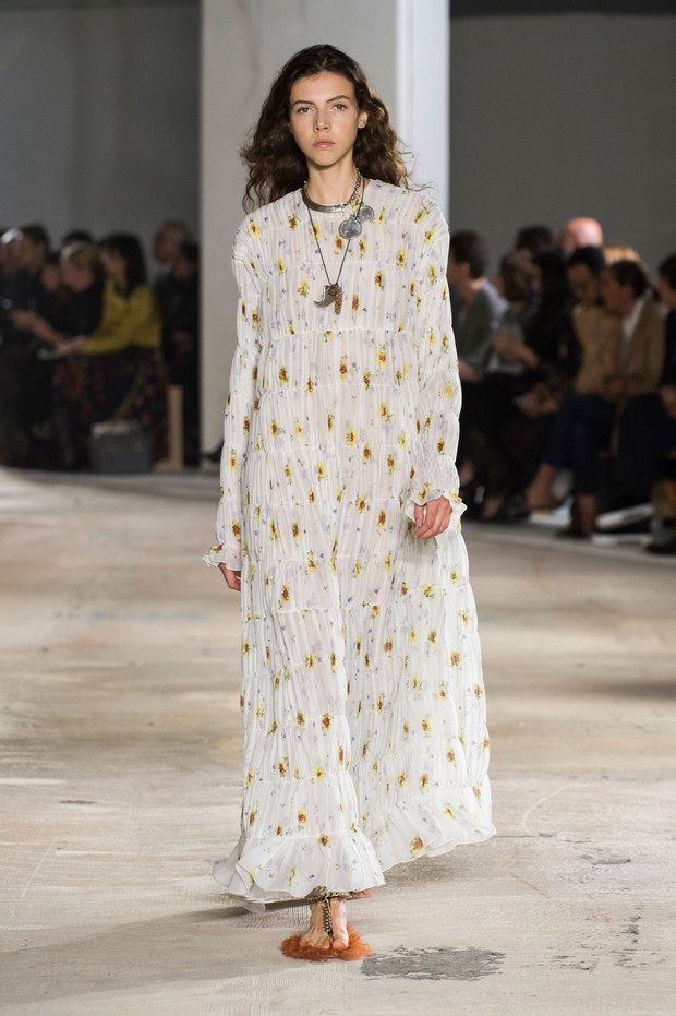 Pokaz Giambattista Valli SS18
