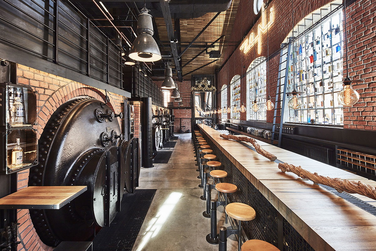 Restauracja Zoni w Centrum Praskim Koneser, projekt: Nizio Design International