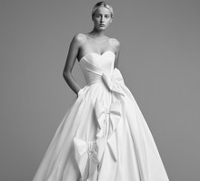 Suknia ślubna Viktor & Rolf AW18