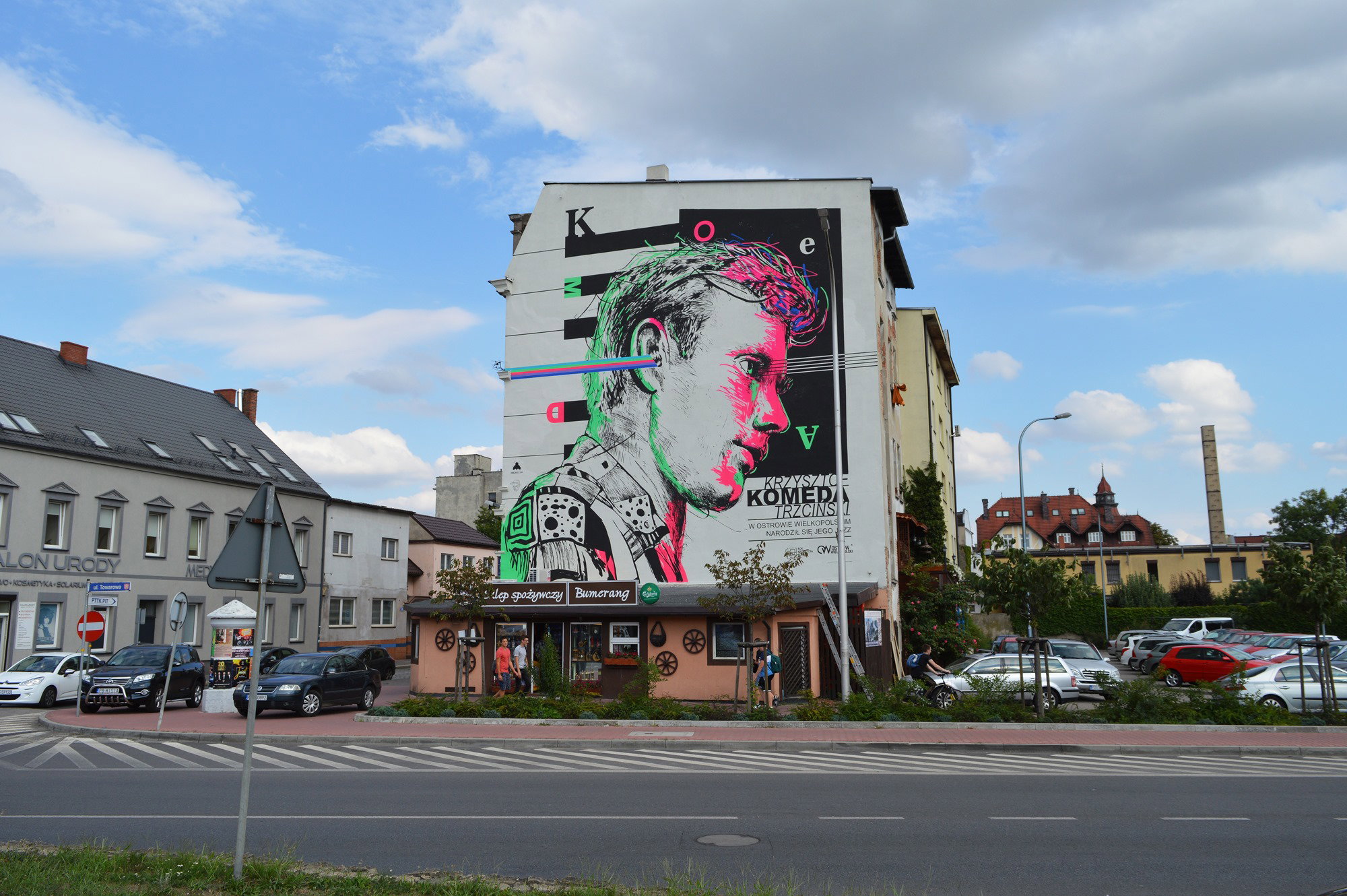 Mural z Krzysztofem Komedą w Ostrowie Wielkopolskim