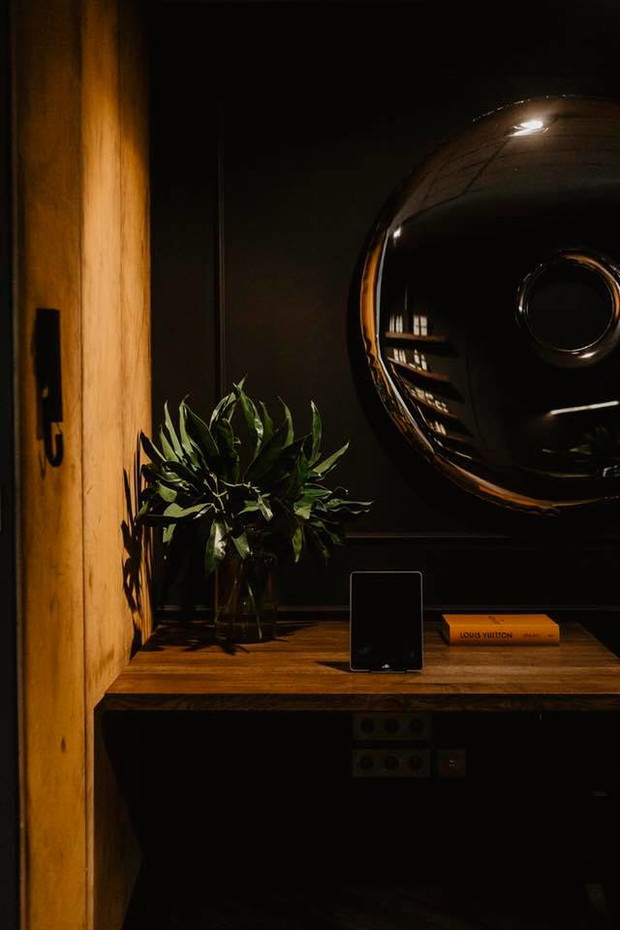 Studio fryzjerskie Sebastiana Huberta, projekt Rhino Home